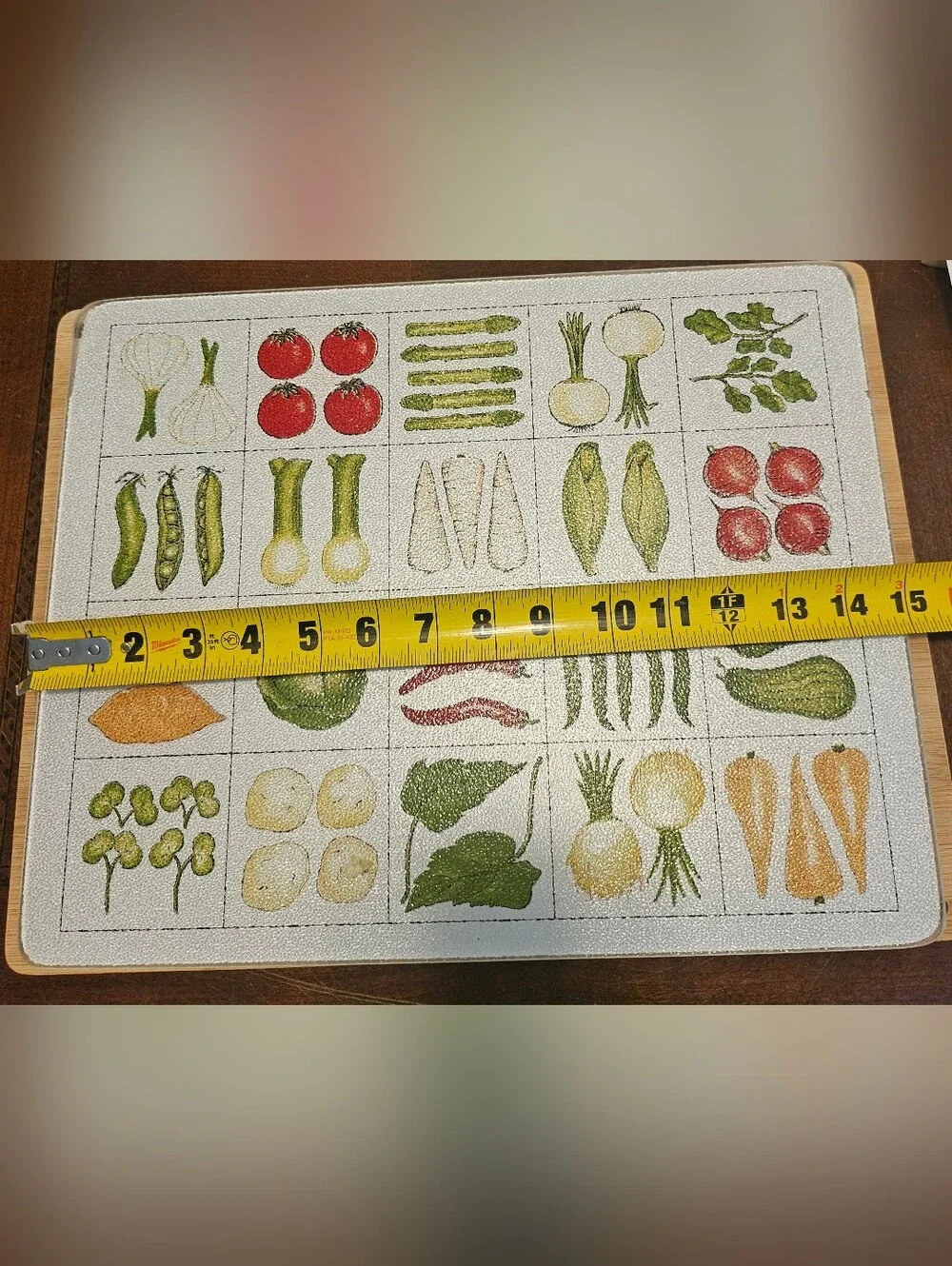 Vintage 1980's Vegetable Cutting Board